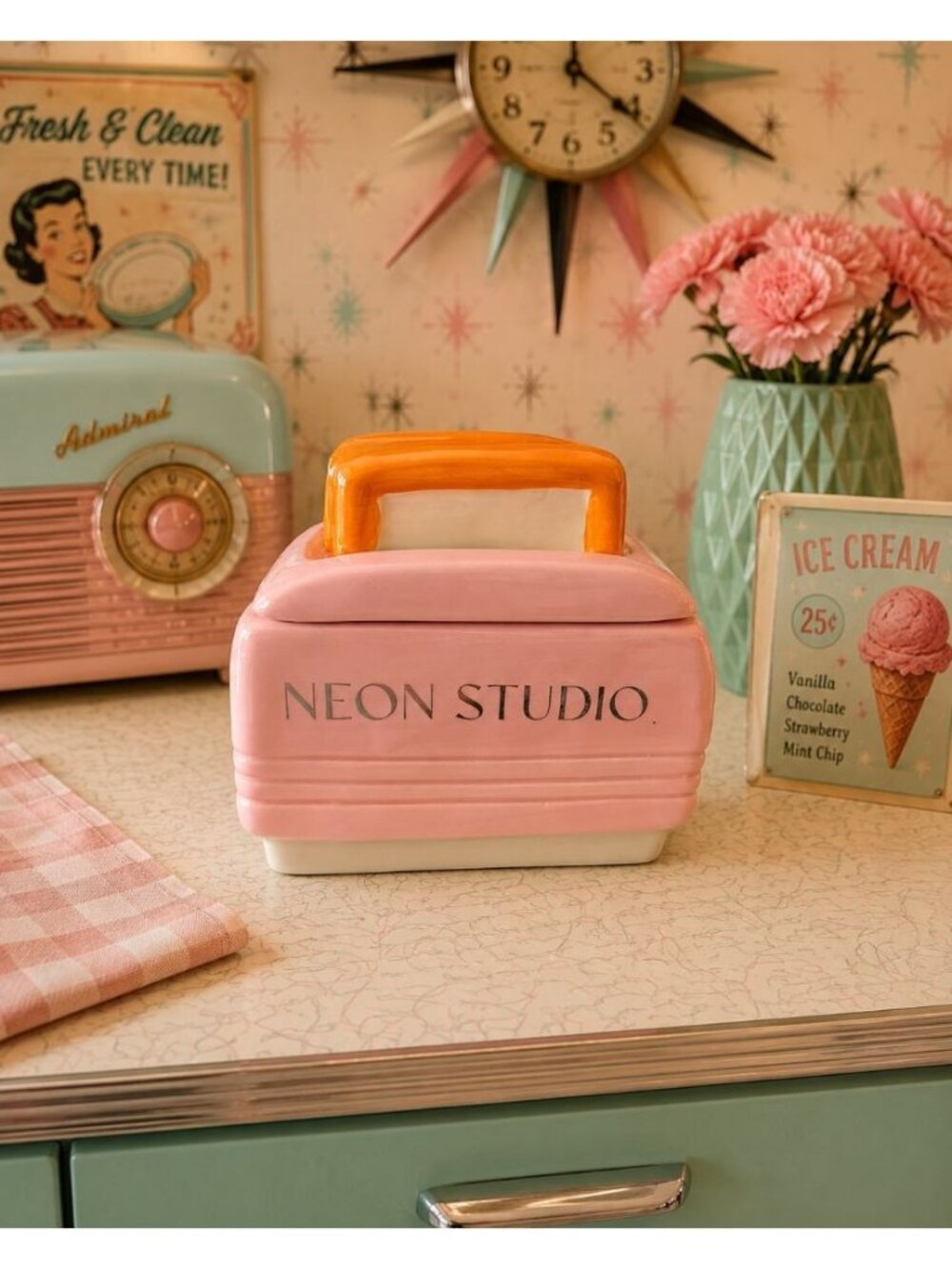 New Pink Retro MCM Moring Toast In Toaster Neon Studio Candle Room Decor